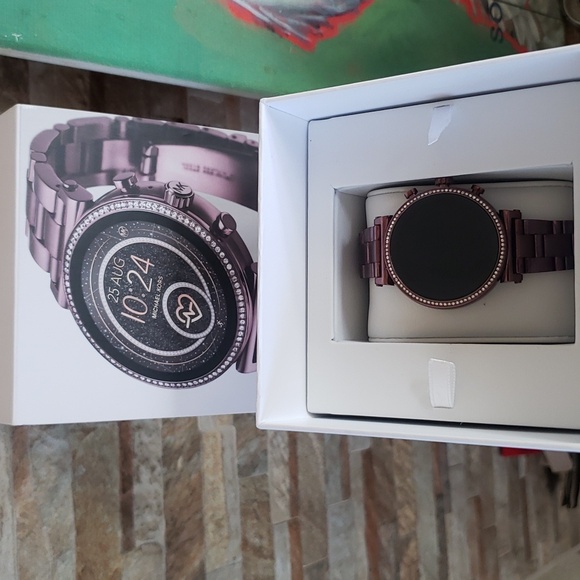 Brand New Michael Kors Access watch ..free shipping - Picture 1 of 6